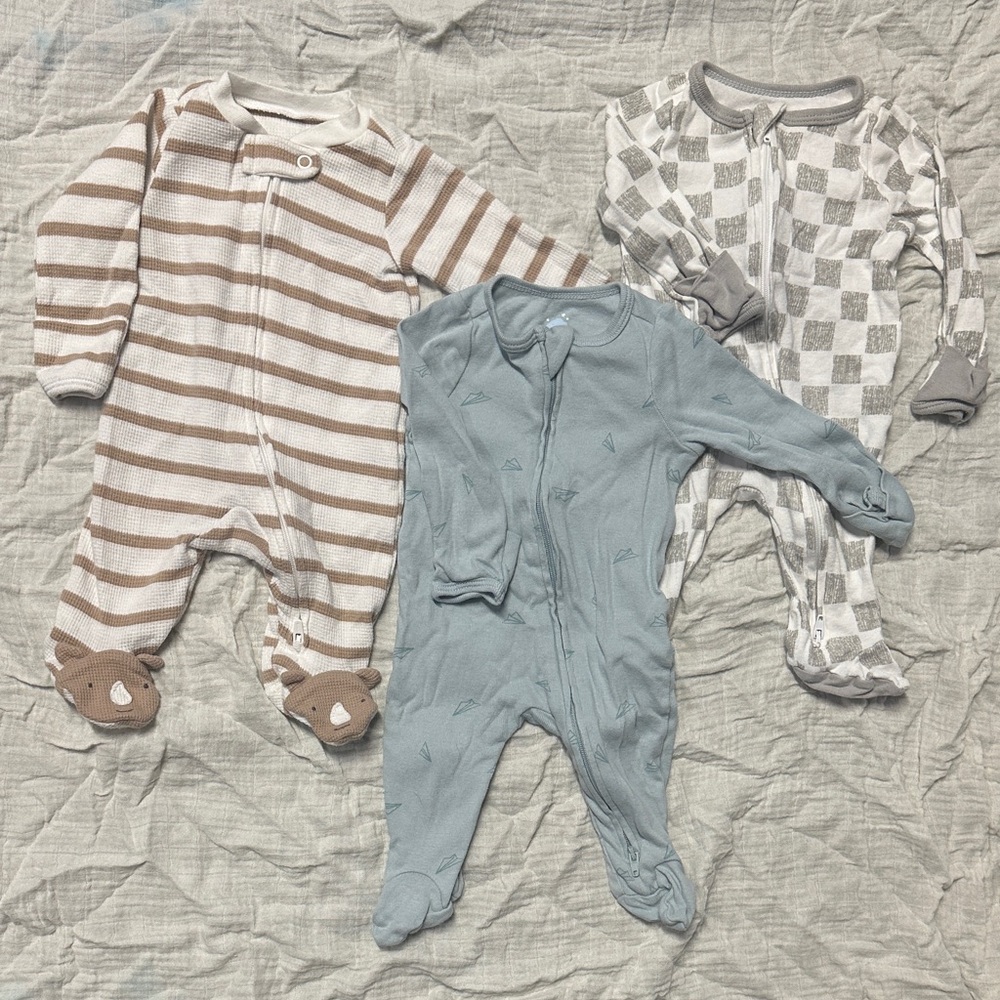 Newborn baby footie pajamas